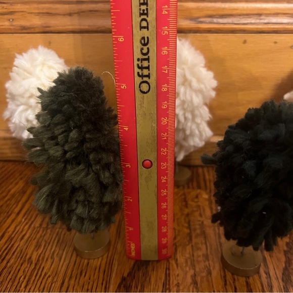 Set of 7 Green and Off white Target Bulleseye Fuzzy Sherpa trees 5.5” tall - Picture 8 of 9